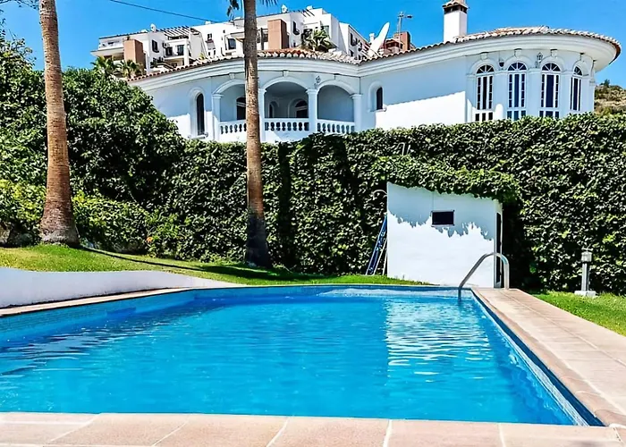 Luxury Home By The Beach